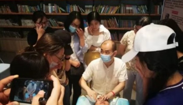 张鹤立荣获拾遗传承“中医内功调理技法非物质文化遗产传承人”称号