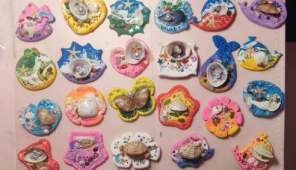 李颖荣获“传统手工彩塑技艺非物质文化遗产传承人”称号