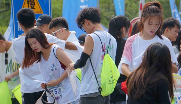 2023“跑乡村·助振兴”中国传统村落(黔东南)健身休闲大会(麻江站)开跑！