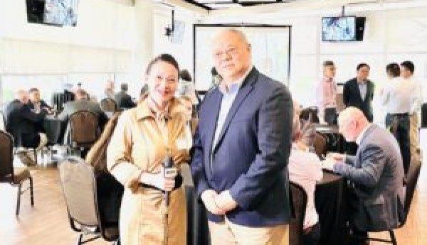 凤凰汽车CEO彭小峰畅谈PEV发展 收购Proterra成为美最大商用电动车商