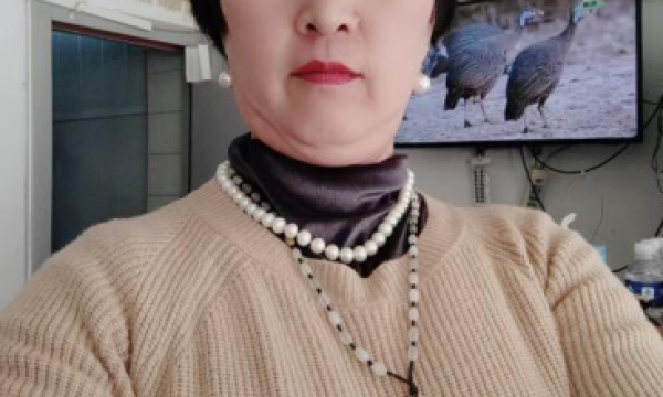 韩淑云荣获拾遗传承“清真正宗老汤羊杂烧饼制作技艺非物质文化遗产传承人”称号