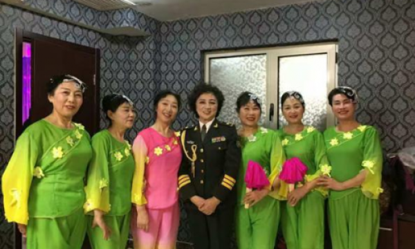 黎柳如荣获拾遗传承“传统民歌非物质文化遗产传承师”称号