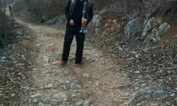 探索文学新境界——丁华波的文学世界